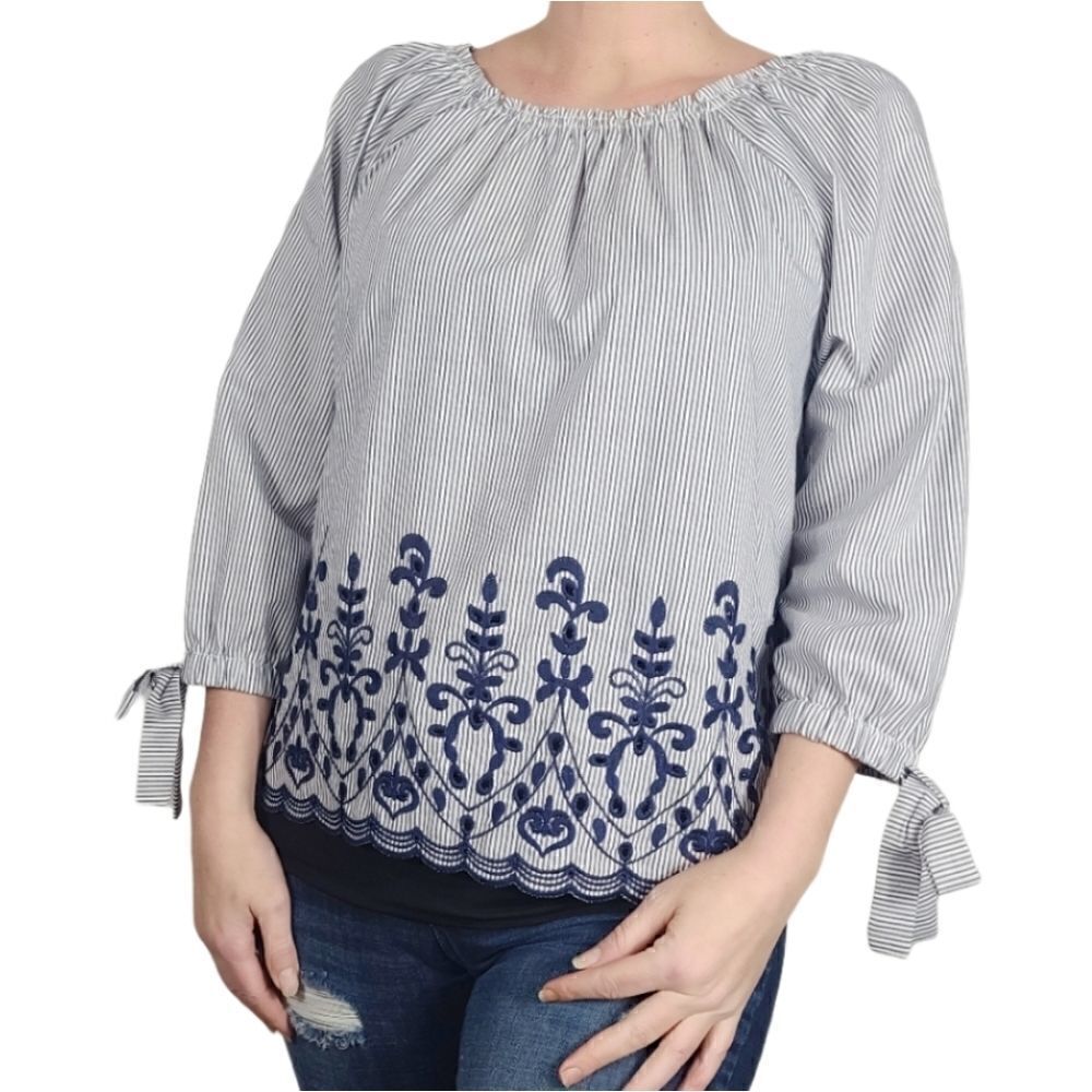Time and Tru White and Blue Long Sleeve Blouse